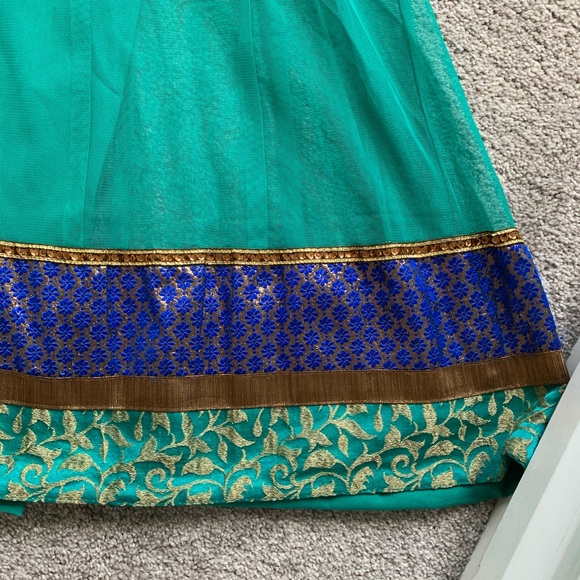 3-Piece Indian/Pakistani Party Dress - Picture 4 of 7